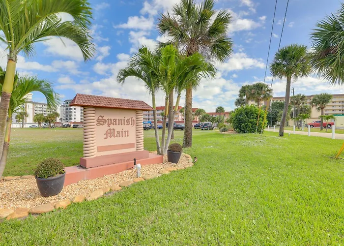 Central Cocoa Beach Condo W/ View, Steps To Beach!